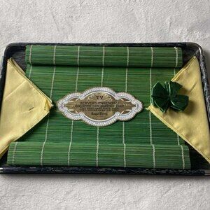 New VTG Royal Terry TV Serving Ensemble 2 Napkins & 2 Placemats